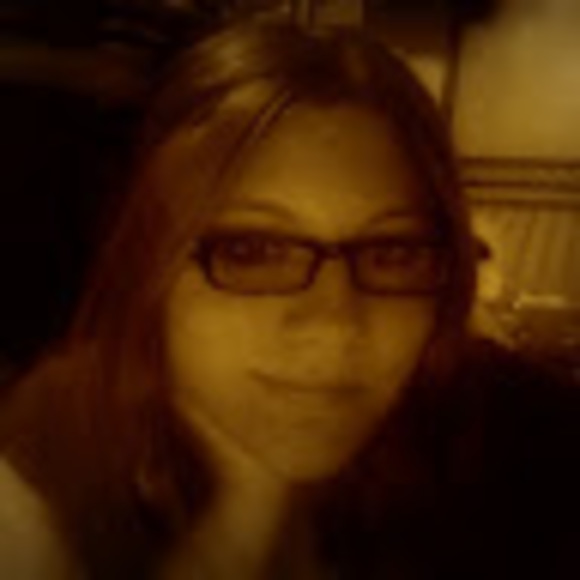 Meet your Posher, Cassie - Picture 1 of 1